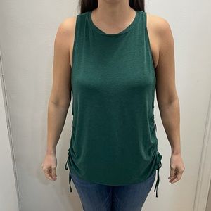 GapFit Breathe Muscle Tank